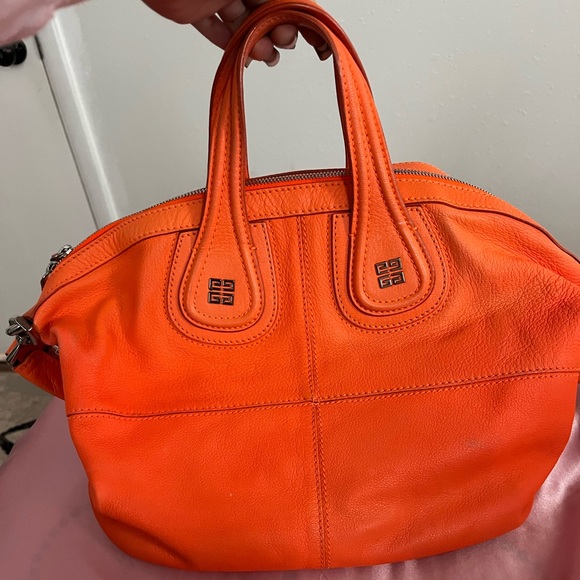 GIVENCHY PURSE
OTHERS SELLING FOR $1600
MY PRICE $500 - Picture 1 of 4